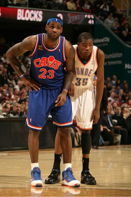 九游体育-凯恩巅峰对决，杜兰特与60激战巴塞罗那分钟，惊险取胜胜负难料！的简单介绍